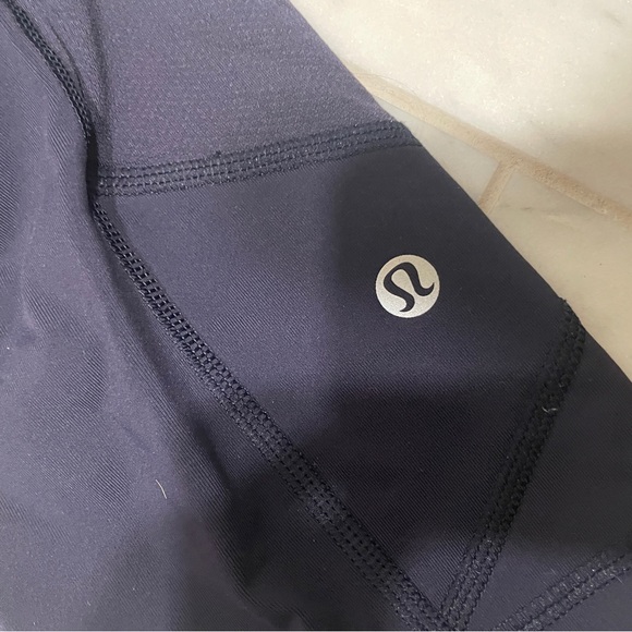 Lululemon Athletica Navy Pace Rival Crop Leggings 22” Size 6 - Picture 6 of 8